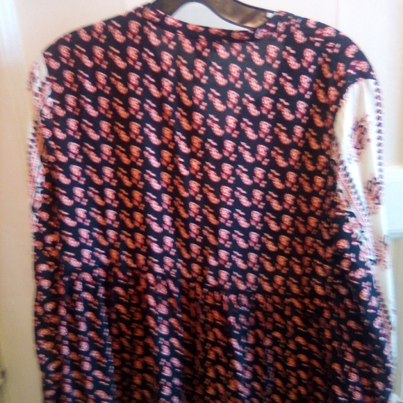 Cute dressy top from Umgee - Picture 4 of 4